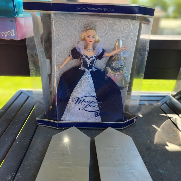 Barbie LOT (9) 2000's Collection - Picture 8 of 9